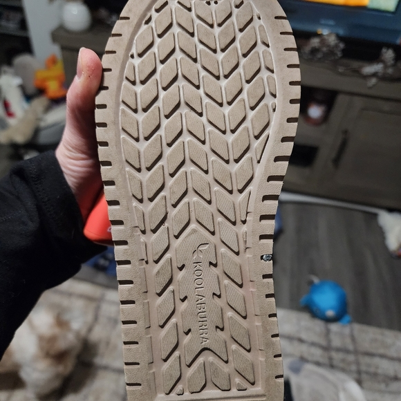 Koolaburra by Ugg - Picture 4 of 6